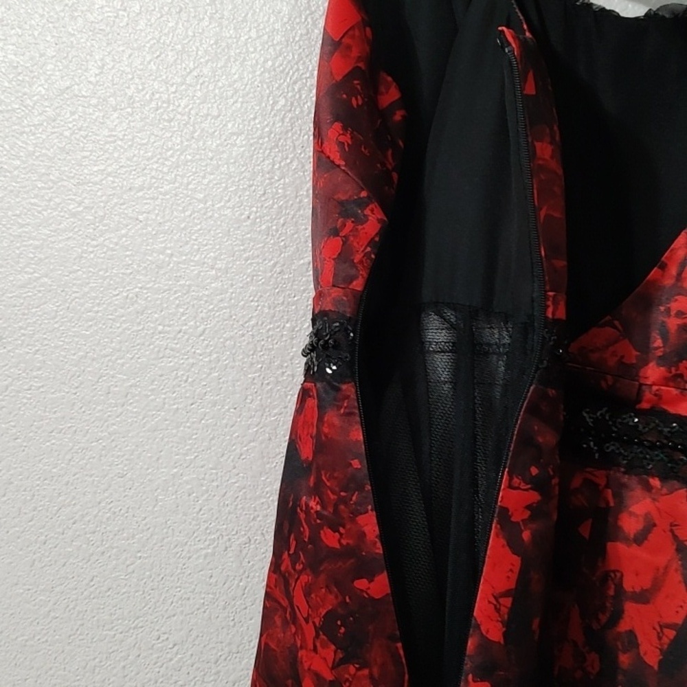 Princess Vera Wang Red And Black Satin Dress Size 13 - Picture 4 of 6
